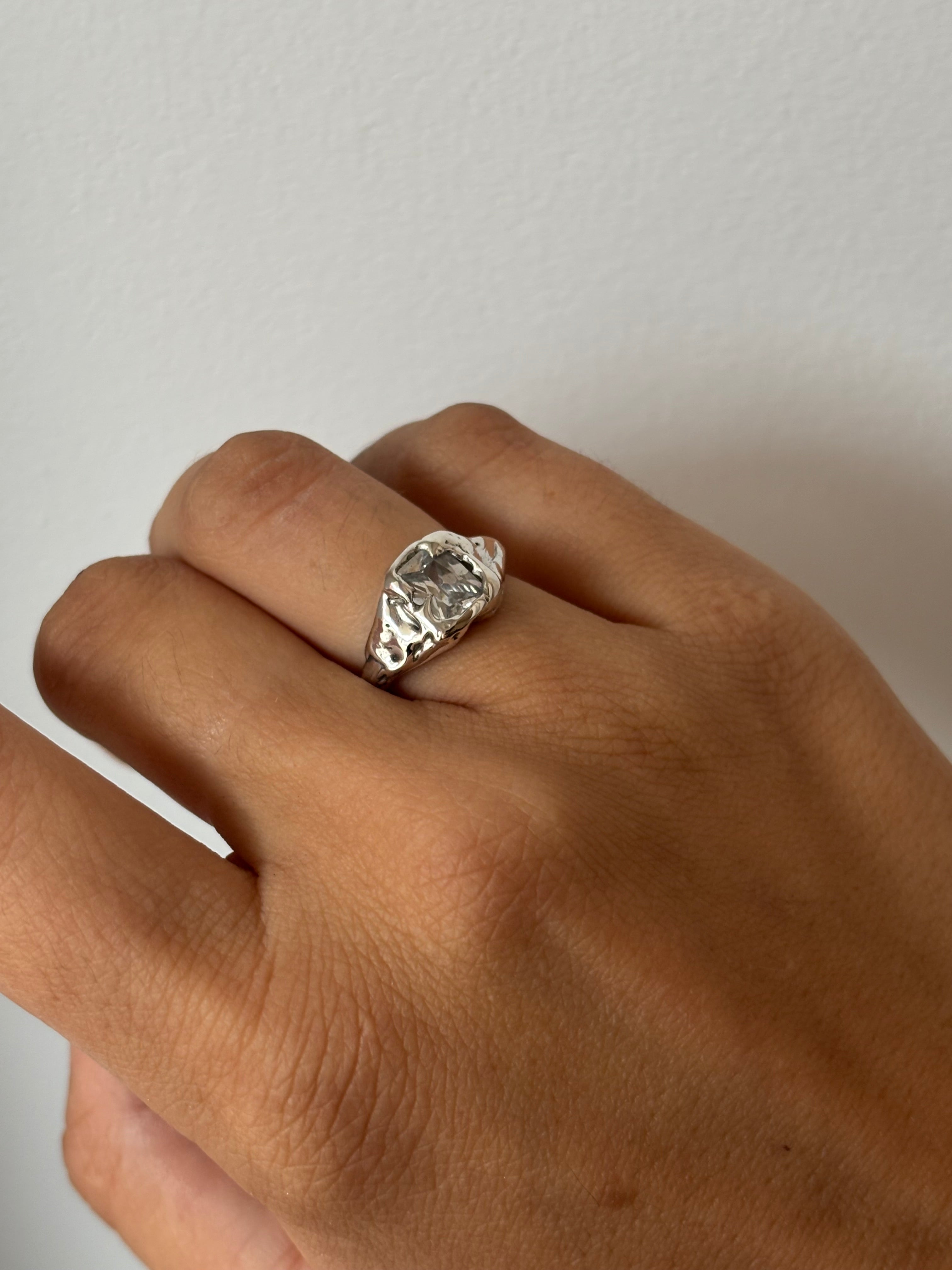 handgemachter Ring, Goldring handmade, Unikat Schmuck, lost wax ring, artisan jewelry, unique handmade ring, one of a kind jewelry, boho, modern, raw, minimalist, organic, statement ring, engagement, anniversary, everyday art, for lovers of raw beauty“, „for unique souls